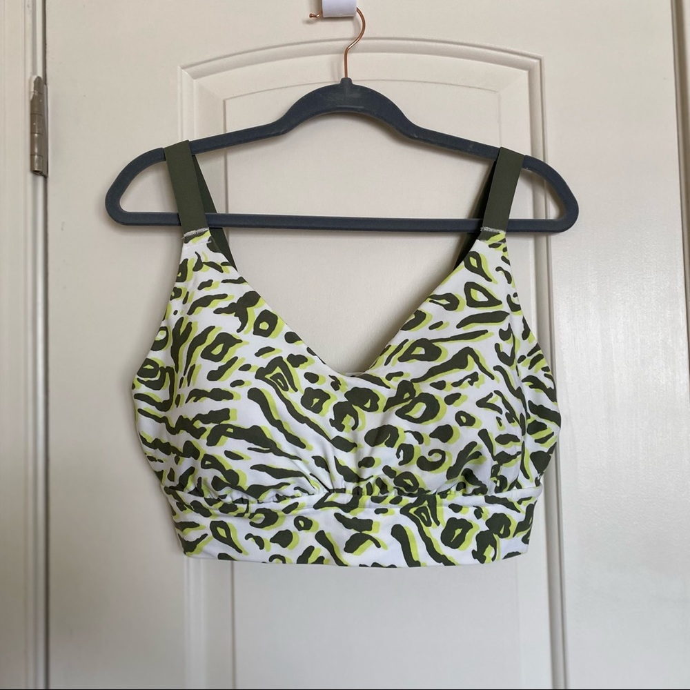 OFFLINE Real Me Ballet Back Sports Bra